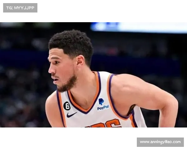 布克比赛录像分析：从战术执行角度深入剖析其关键表现与决策